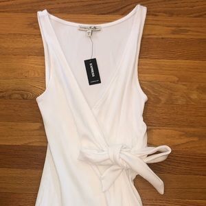 Express white tie front tank